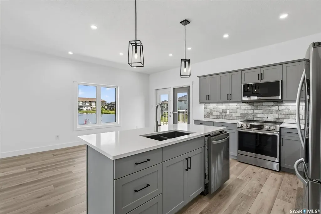 801 Kerr Cove Prince Albert SK S6W 0A6