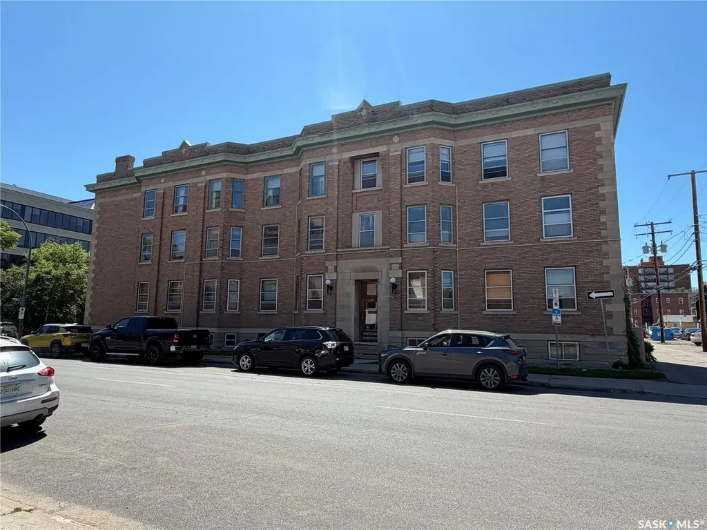 2201 14th Avenue Regina SK S4P 0X9