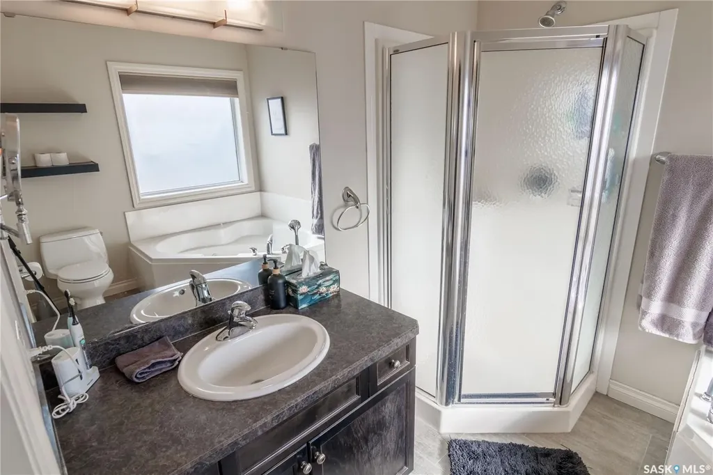 4826 Ellard Way Regina SK S4X 4T2