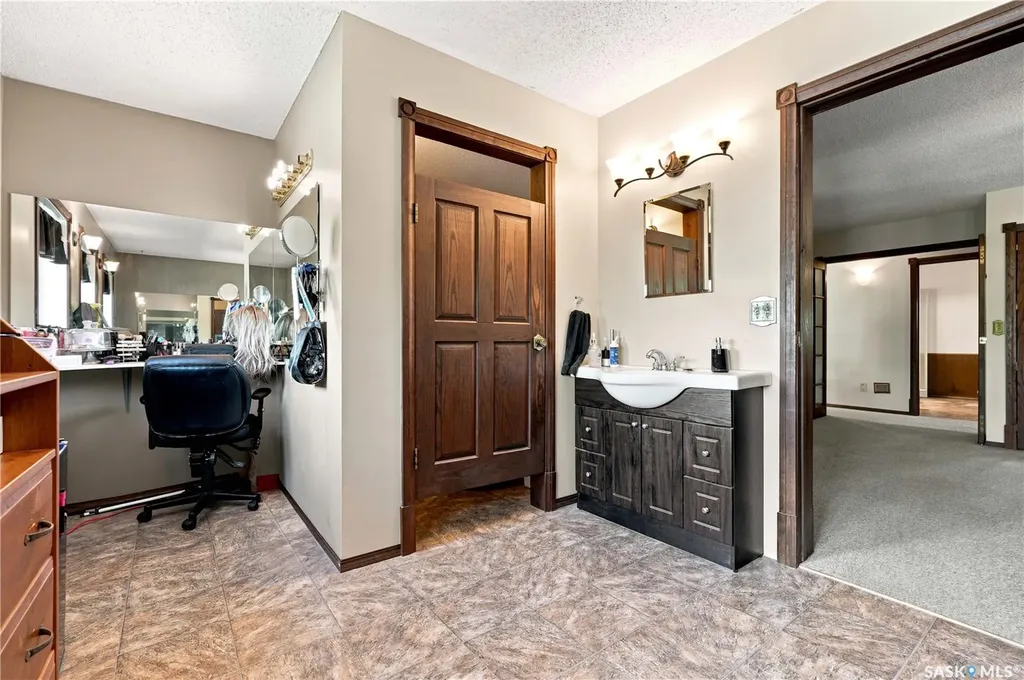 135 13th Street Humboldt SK S0K 0X0
