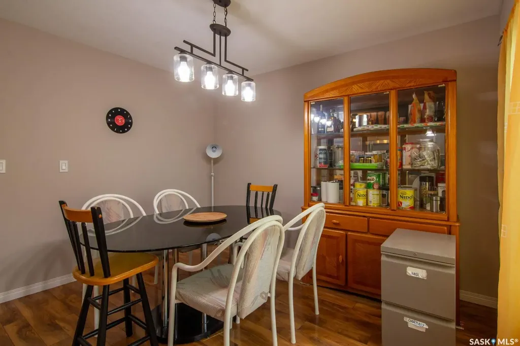 1031 O Avenue S Saskatoon SK S7M 2T1