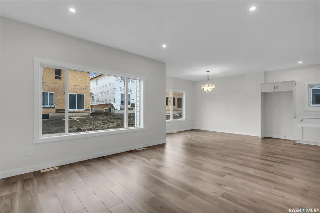 119 Amisk Way Saskatoon SK S7V 1W5