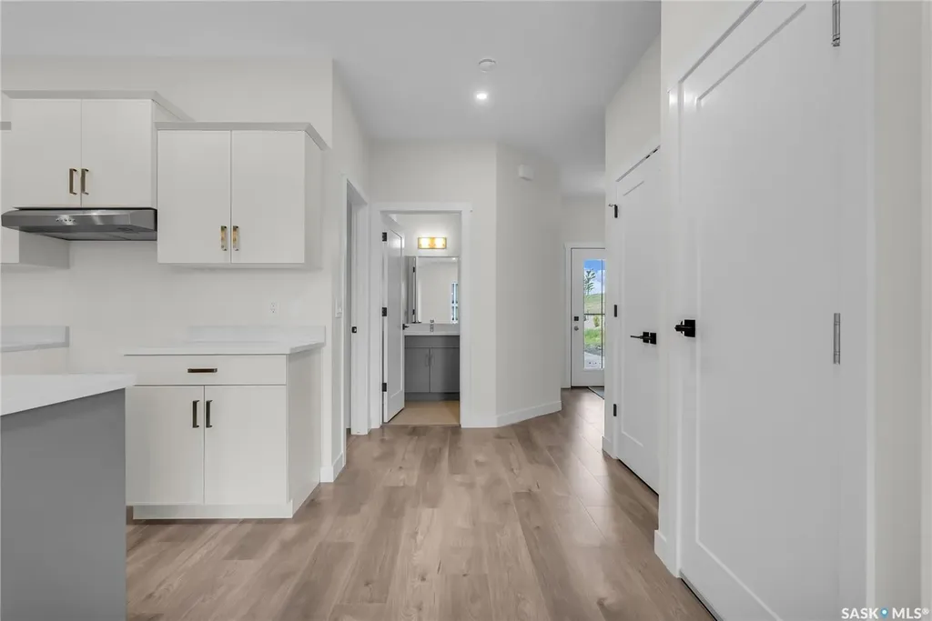 119 Amisk Way Saskatoon SK S7V 1W5
