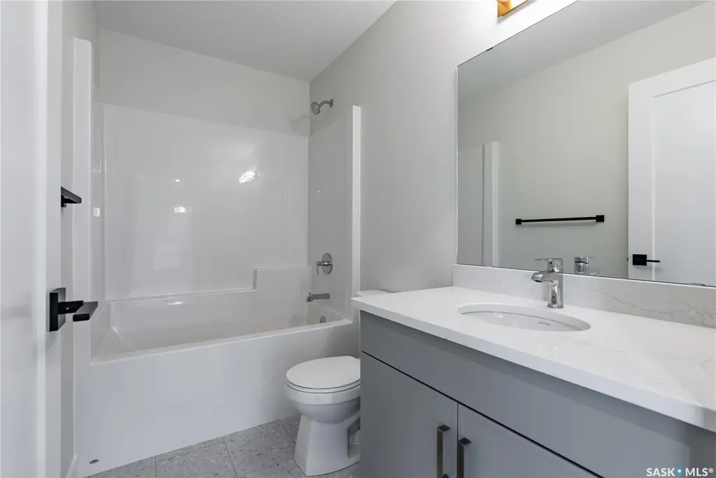 119 Amisk Way Saskatoon SK S7V 1W5