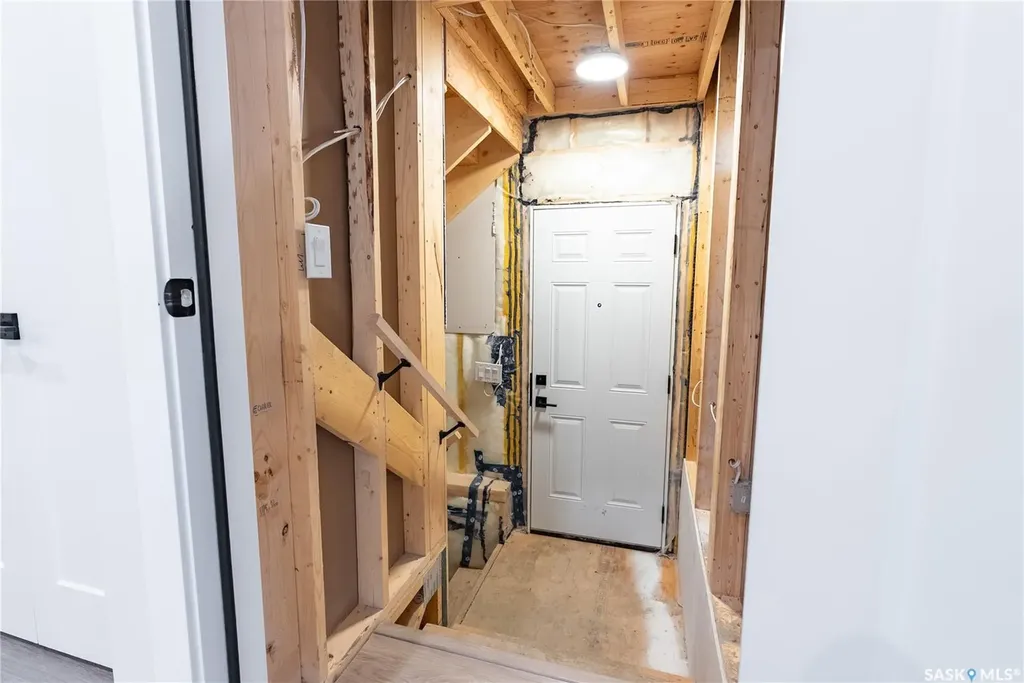 119 Amisk Way Saskatoon SK S7V 1W5
