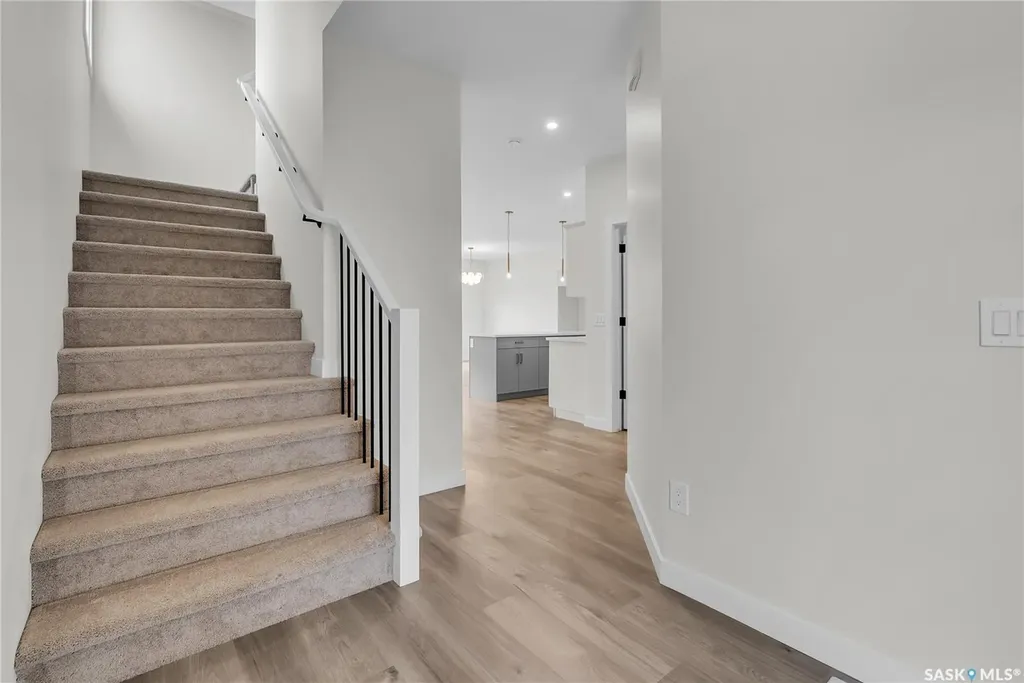 119 Amisk Way Saskatoon SK S7V 1W5
