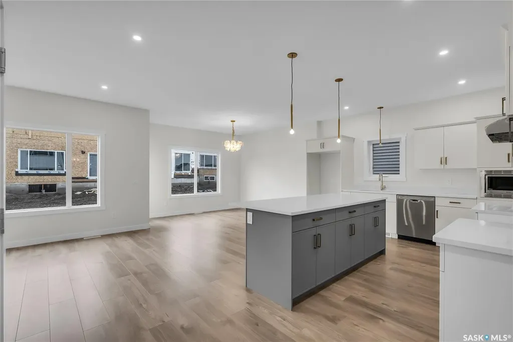 119 Amisk Way Saskatoon SK S7V 1W5