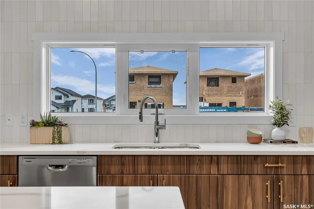106 Amisk Way Saskatoon SK S7V 1W5