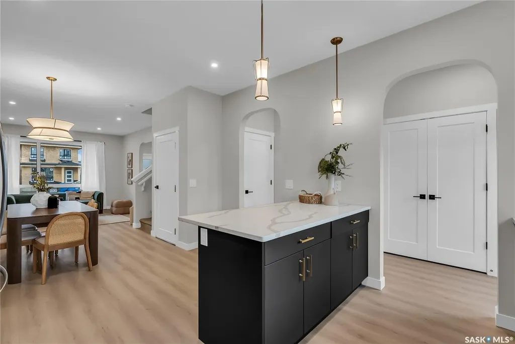 106 Amisk Way Saskatoon SK S7V 1W5