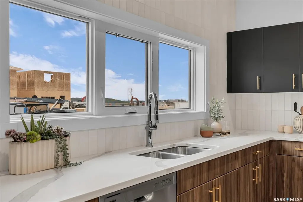 106 Amisk Way Saskatoon SK S7V 1W5