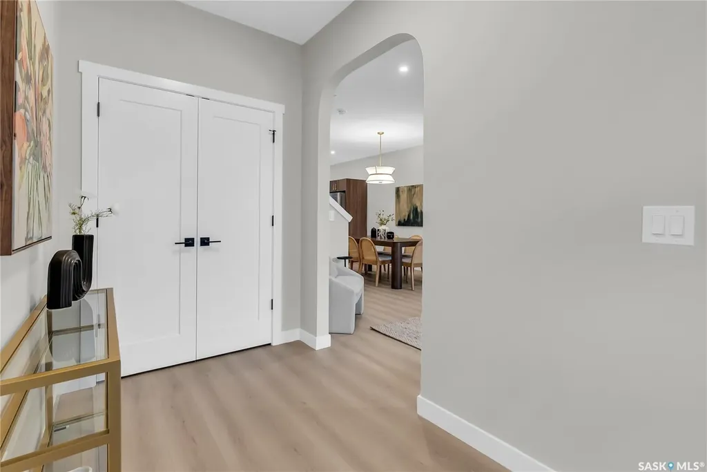 106 Amisk Way Saskatoon SK S7V 1W5