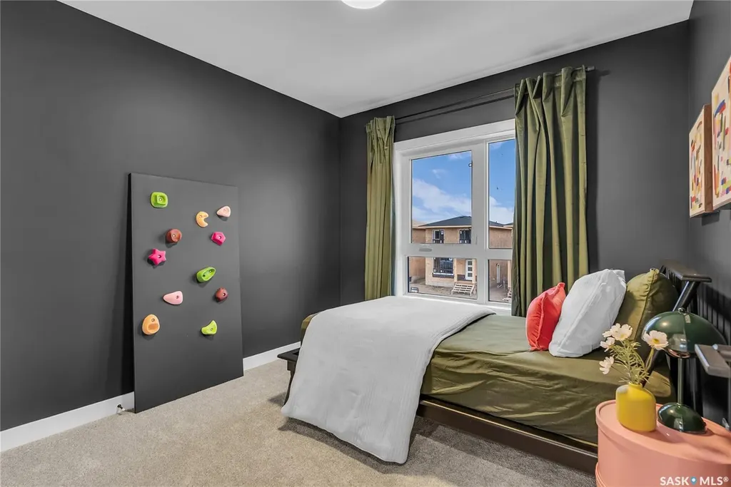 106 Amisk Way Saskatoon SK S7V 1W5