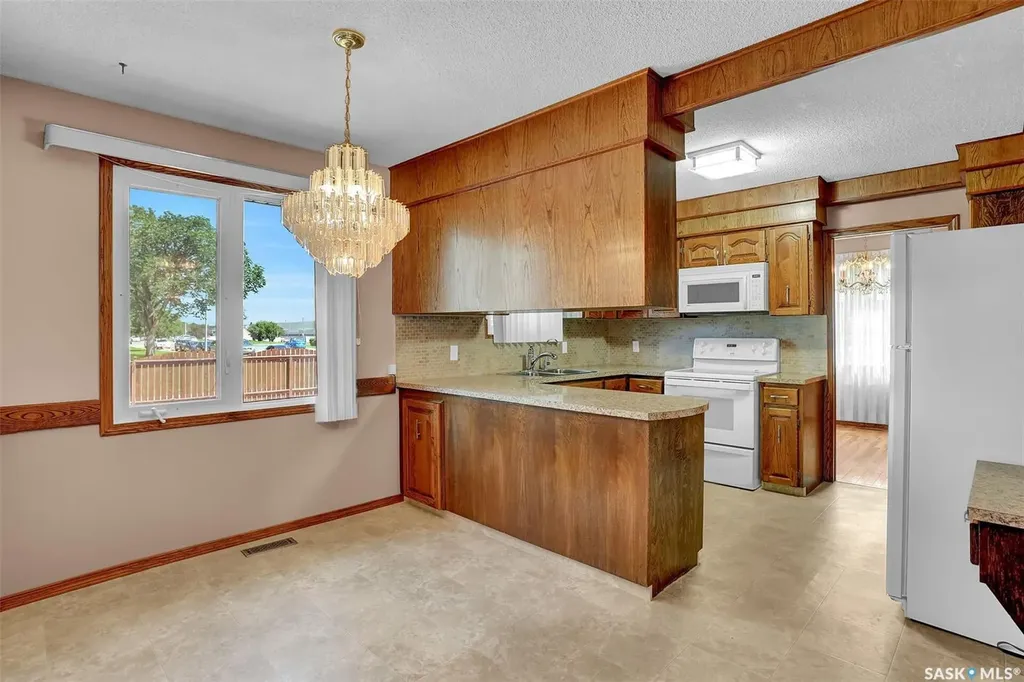 4 Groome Avenue Regina SK S4S 6E6