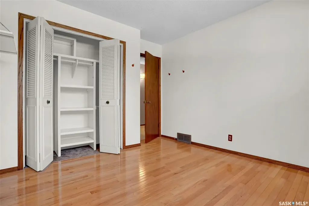 4 Groome Avenue Regina SK S4S 6E6