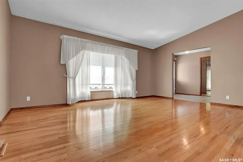 4 Groome Avenue Regina SK S4S 6E6