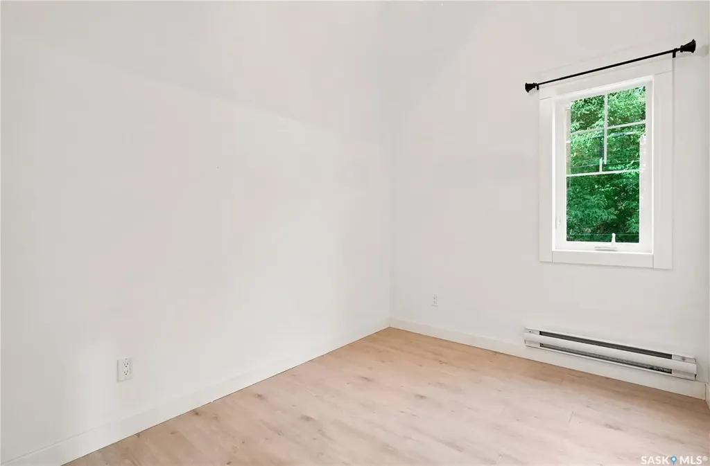 223 Green Avenue Regina Beach SK S0G 4C0