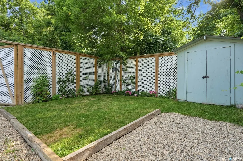 223 Green Avenue Regina Beach SK S0G 4C0