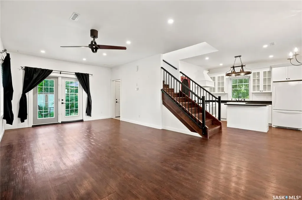 223 Green Avenue Regina Beach SK S0G 4C0