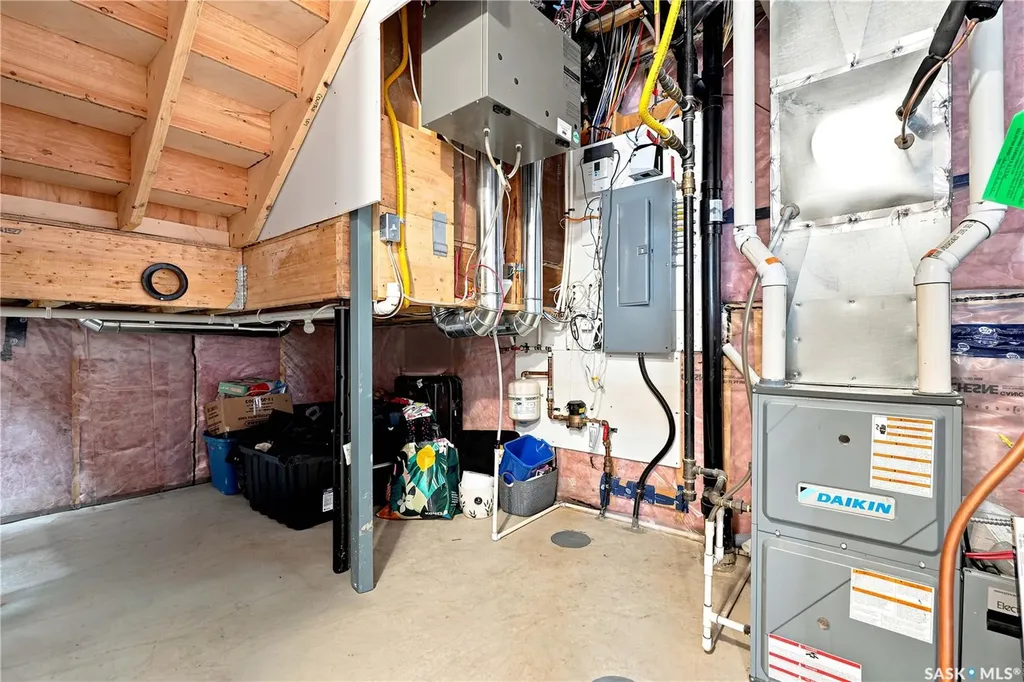 136 Thakur Street Saskatoon SK S7W 0Z6