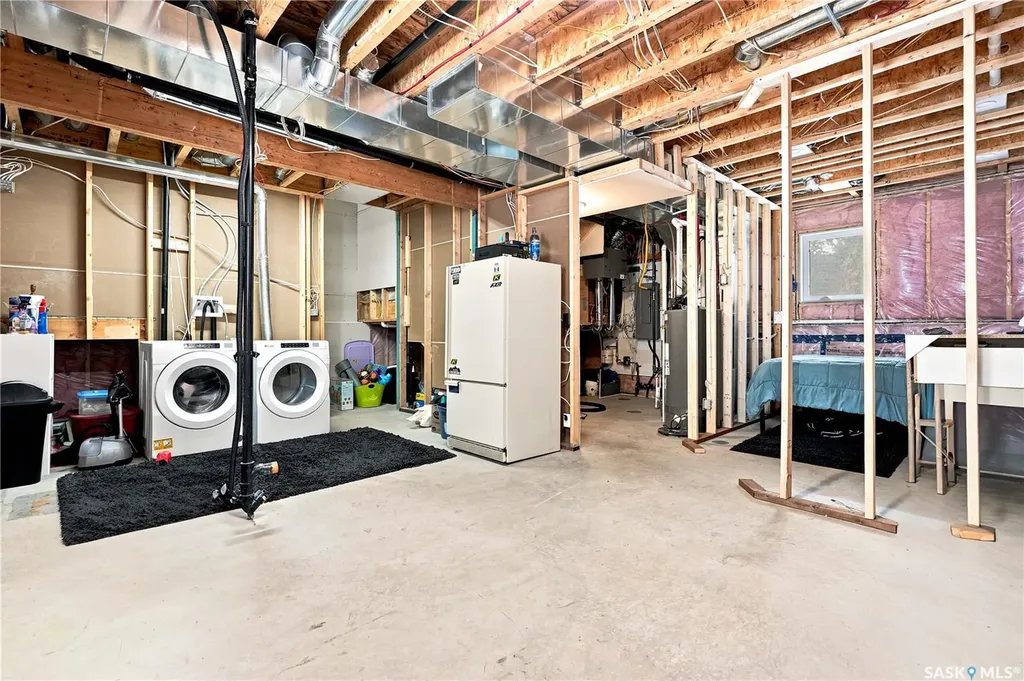 136 Thakur Street Saskatoon SK S7W 0Z6