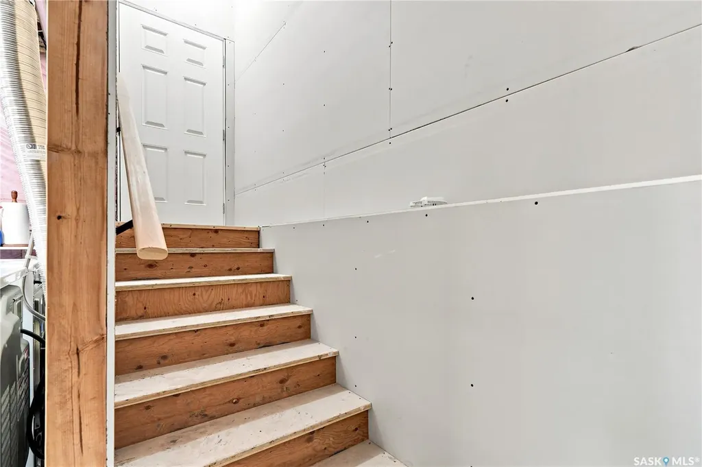 136 Thakur Street Saskatoon SK S7W 0Z6