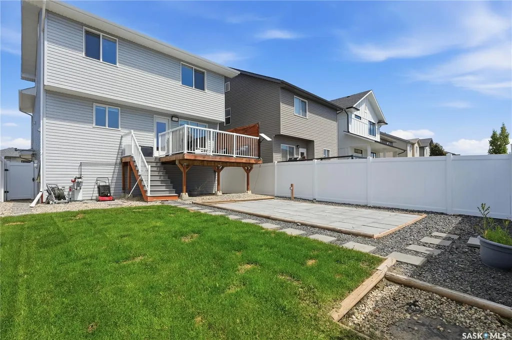 136 Thakur Street Saskatoon SK S7W 0Z6
