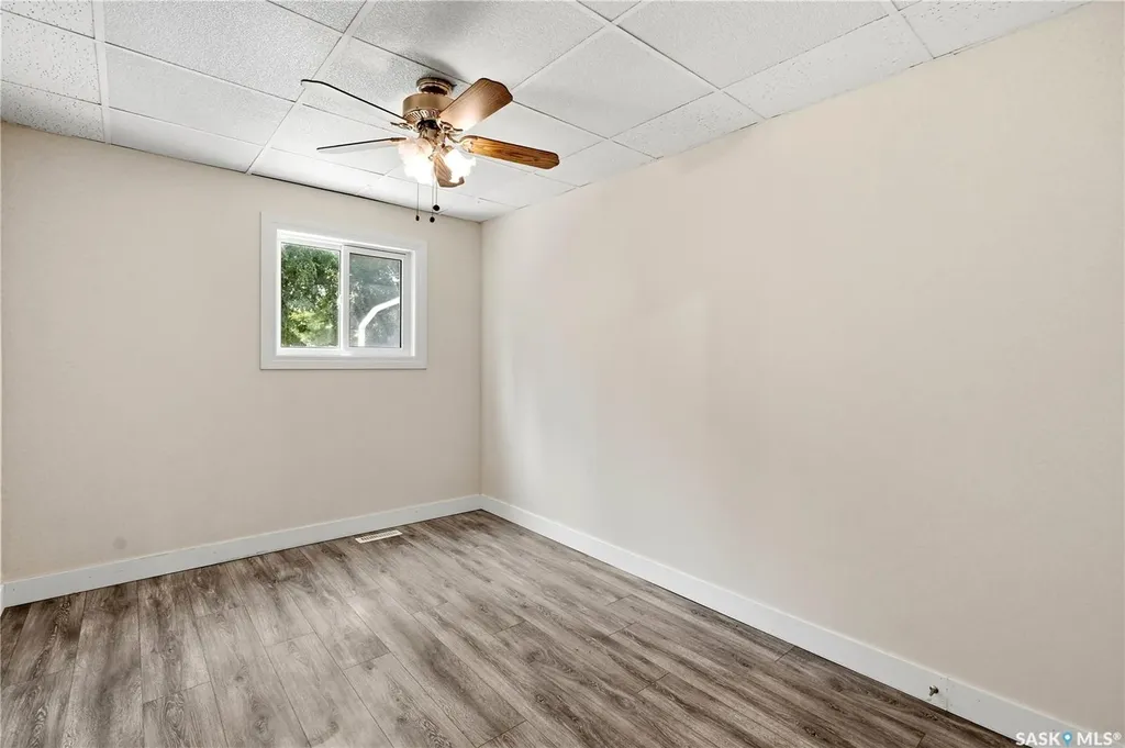 927 4th Avenue N Saskatoon SK S7K 2N5