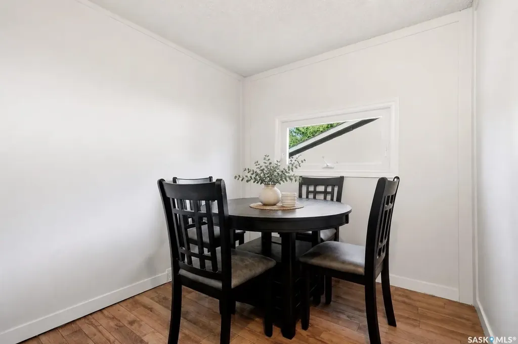 1728 2nd Avenue N Saskatoon SK S7K 2G5