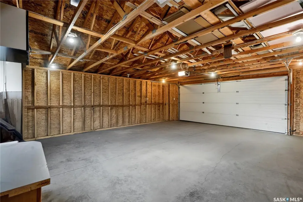 1728 2nd Avenue N Saskatoon SK S7K 2G5