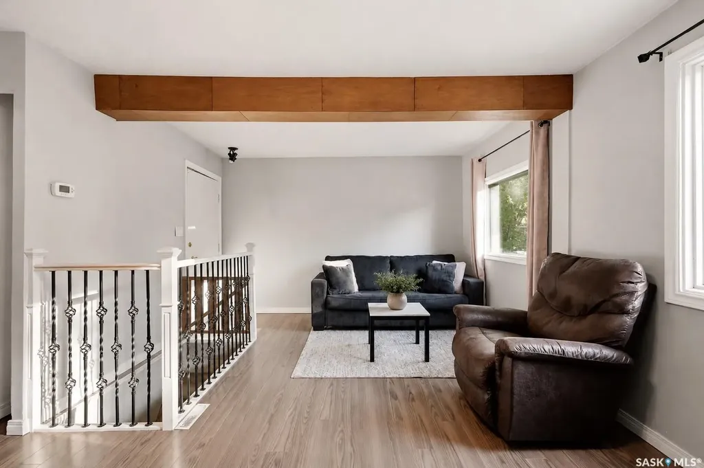 1728 2nd Avenue N Saskatoon SK S7K 2G5