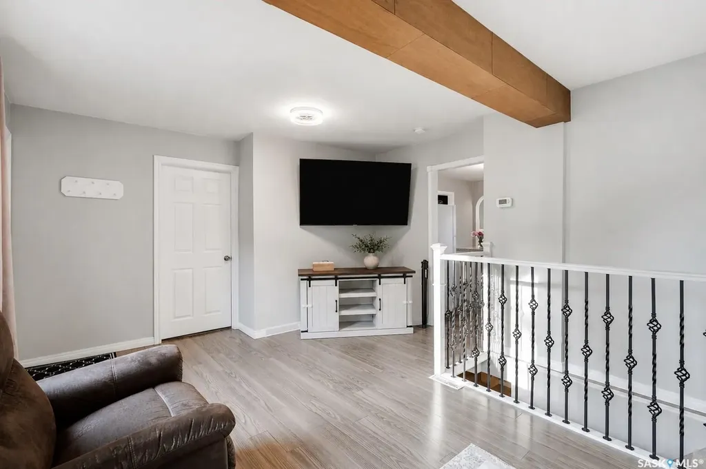 1728 2nd Avenue N Saskatoon SK S7K 2G5