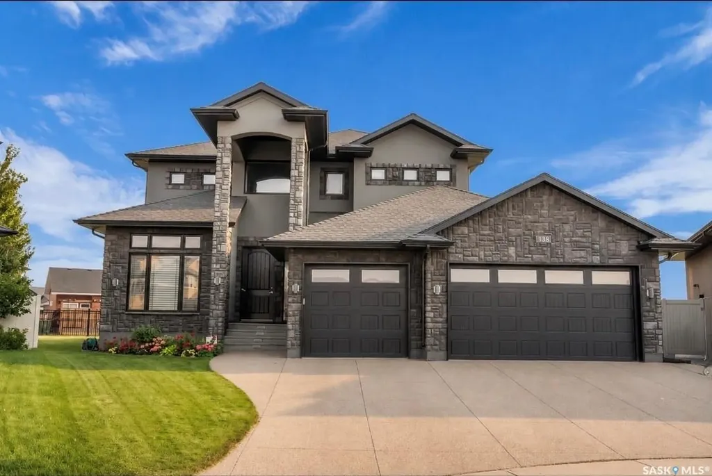 138 Flegel Court Saskatoon SK S7V 0B9