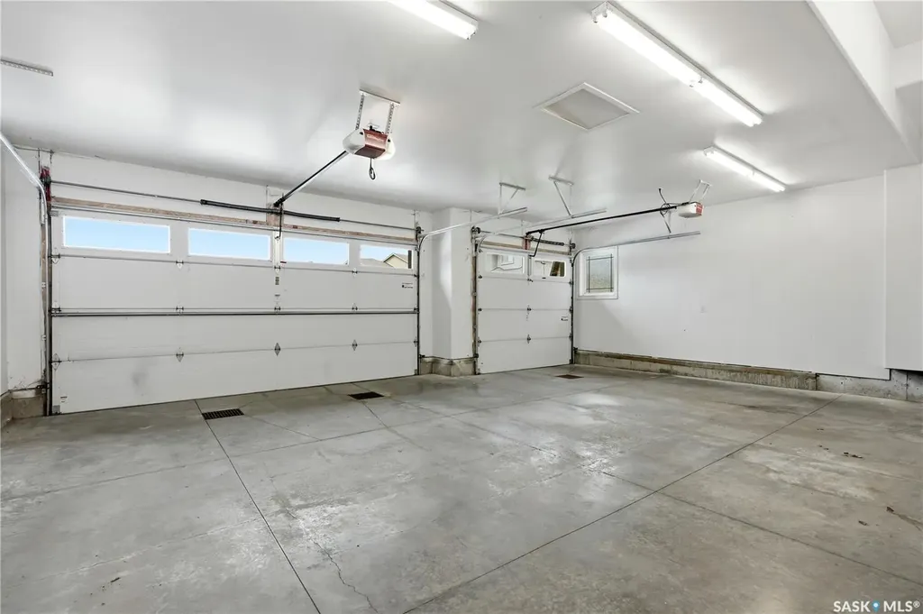 138 Flegel Court Saskatoon SK S7V 0B9
