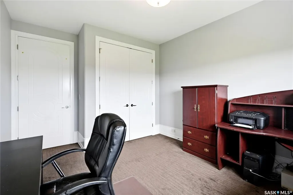 138 Flegel Court Saskatoon SK S7V 0B9