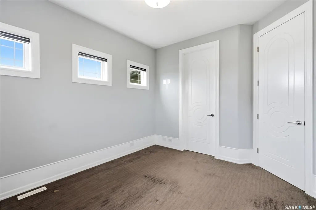 138 Flegel Court Saskatoon SK S7V 0B9