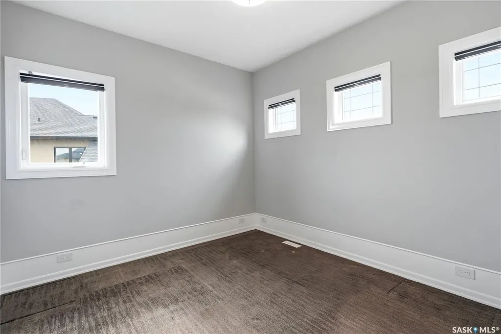 138 Flegel Court Saskatoon SK S7V 0B9