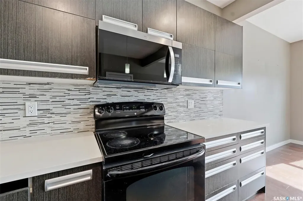 916 Stonebridge Common Saskatoon SK S7T 1C9