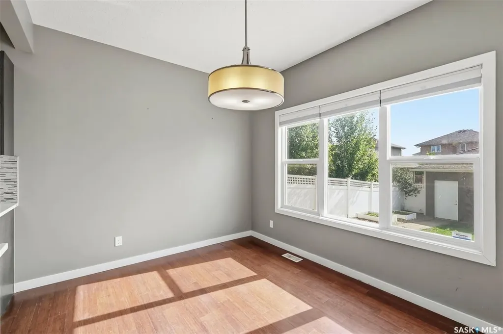 916 Stonebridge Common Saskatoon SK S7T 1C9