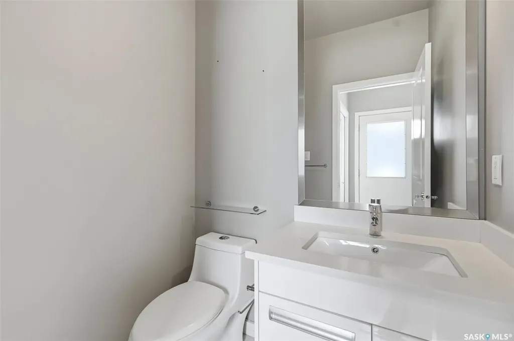 916 Stonebridge Common Saskatoon SK S7T 1C9