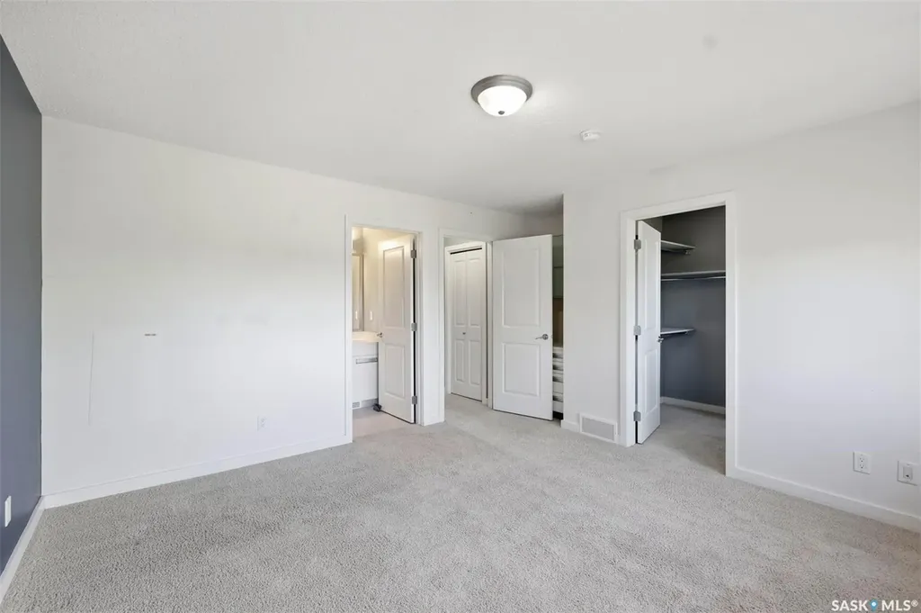 916 Stonebridge Common Saskatoon SK S7T 1C9