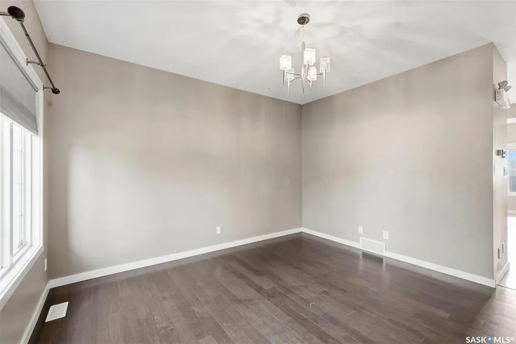 916 Stonebridge Common Saskatoon SK S7T 1C9