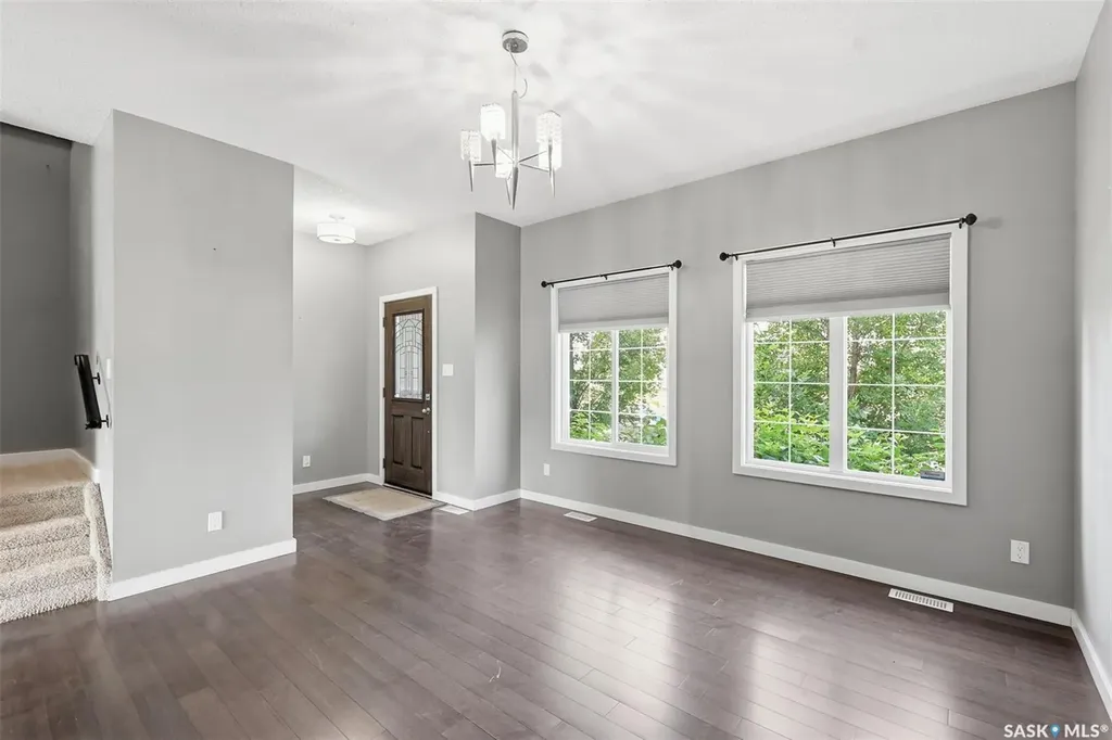 916 Stonebridge Common Saskatoon SK S7T 1C9