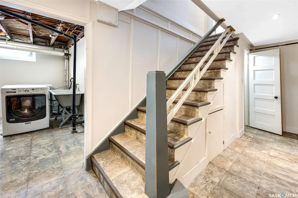 1325 Elliott Street Saskatoon SK S7N 0V7