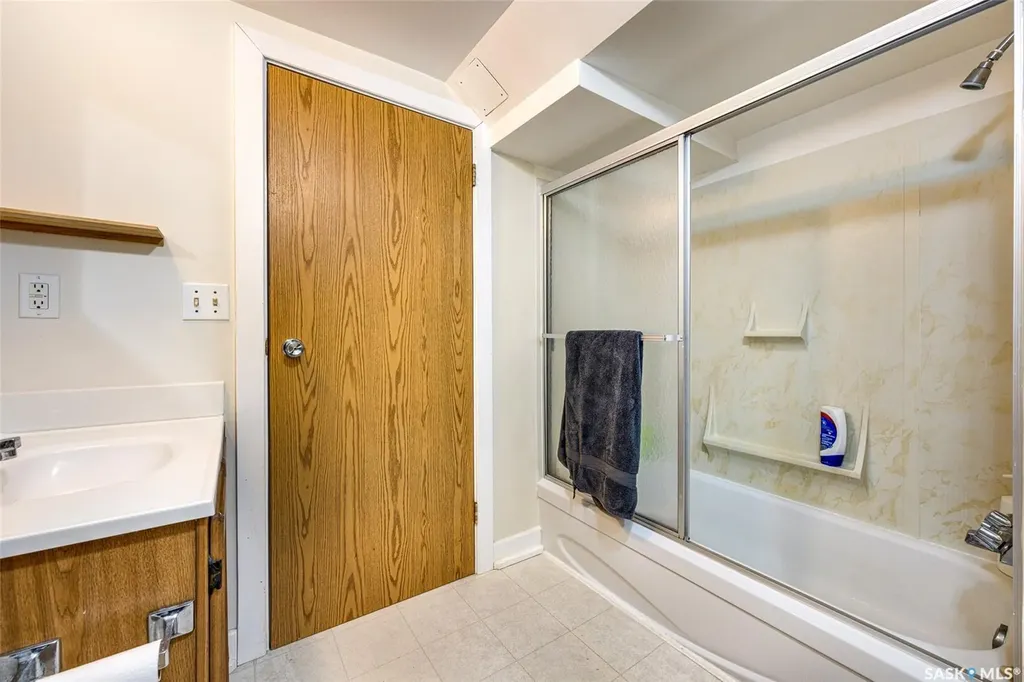 1325 Elliott Street Saskatoon SK S7N 0V7