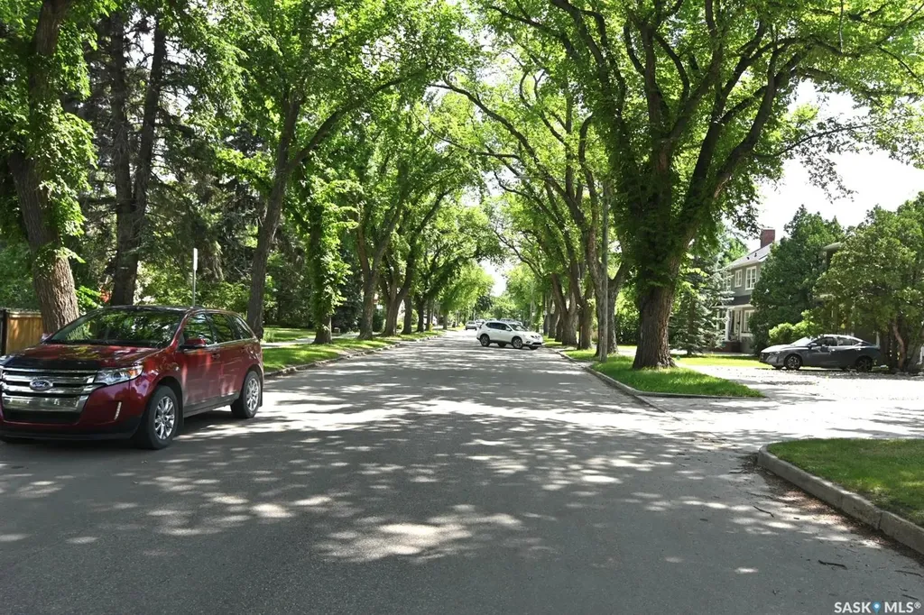 1325 Elliott Street Saskatoon SK S7N 0V7
