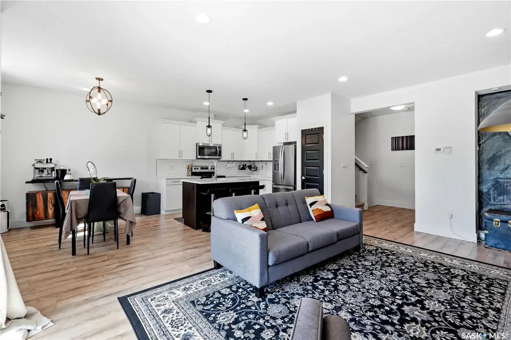 3220 11th Street W Saskatoon SK S7M 5M4