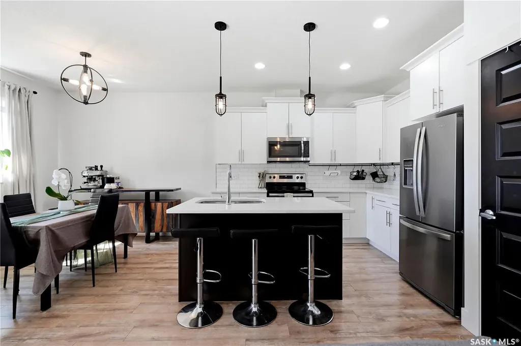 3220 11th Street W Saskatoon SK S7M 5M4