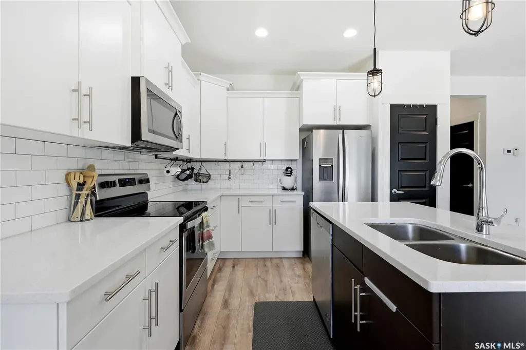 3220 11th Street W Saskatoon SK S7M 5M4