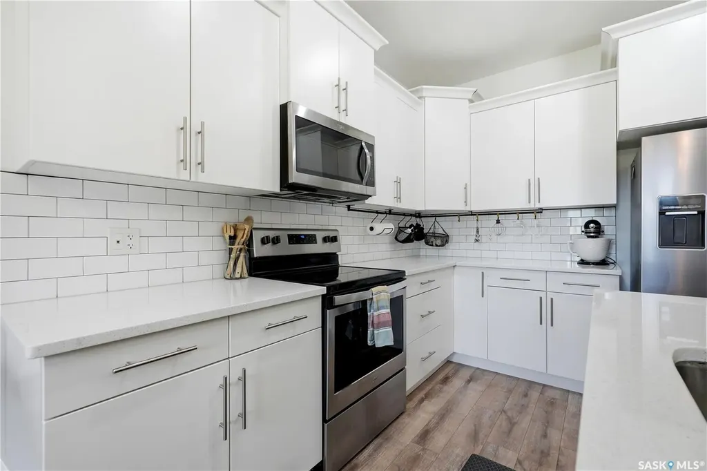 3220 11th Street W Saskatoon SK S7M 5M4