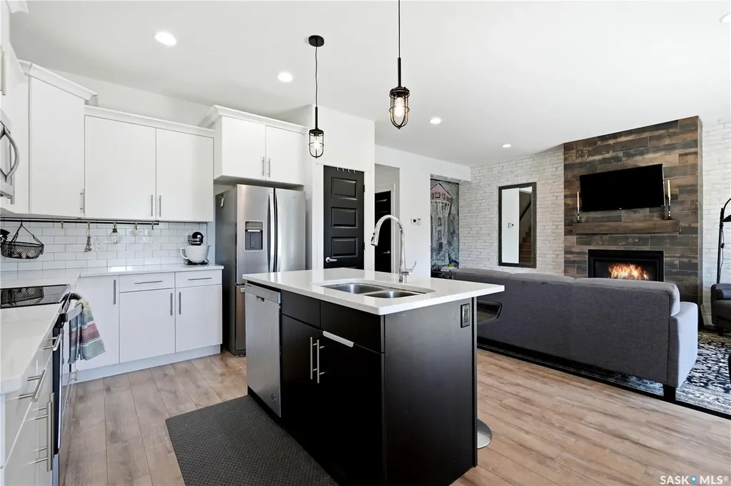 3220 11th Street W Saskatoon SK S7M 5M4